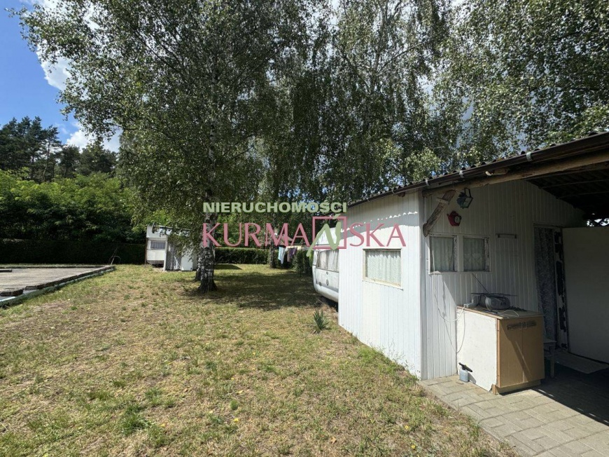 Działka nad jeziorem w Bronkowie