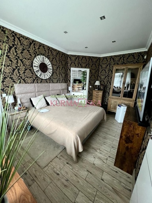 Reprezentacyjny dom w cichej i spokojnej okolicy