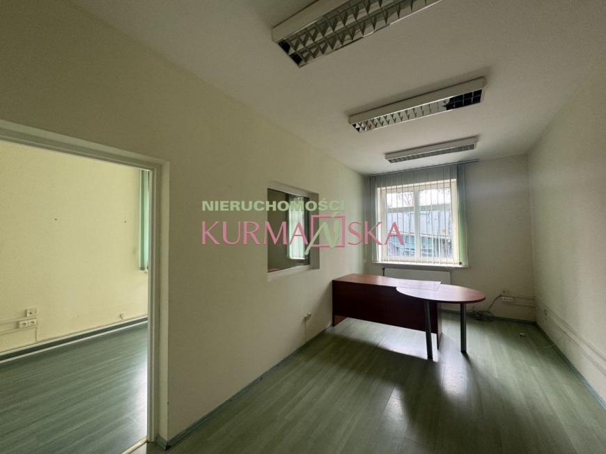 Budynek biurowo - usługowy