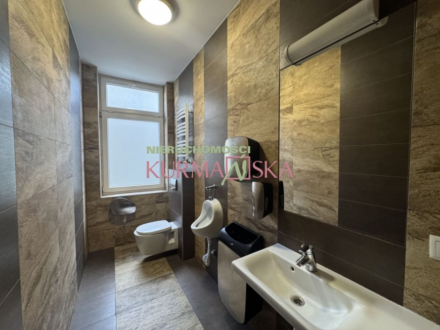 Budynek biurowy w centrum Zielonej Góry