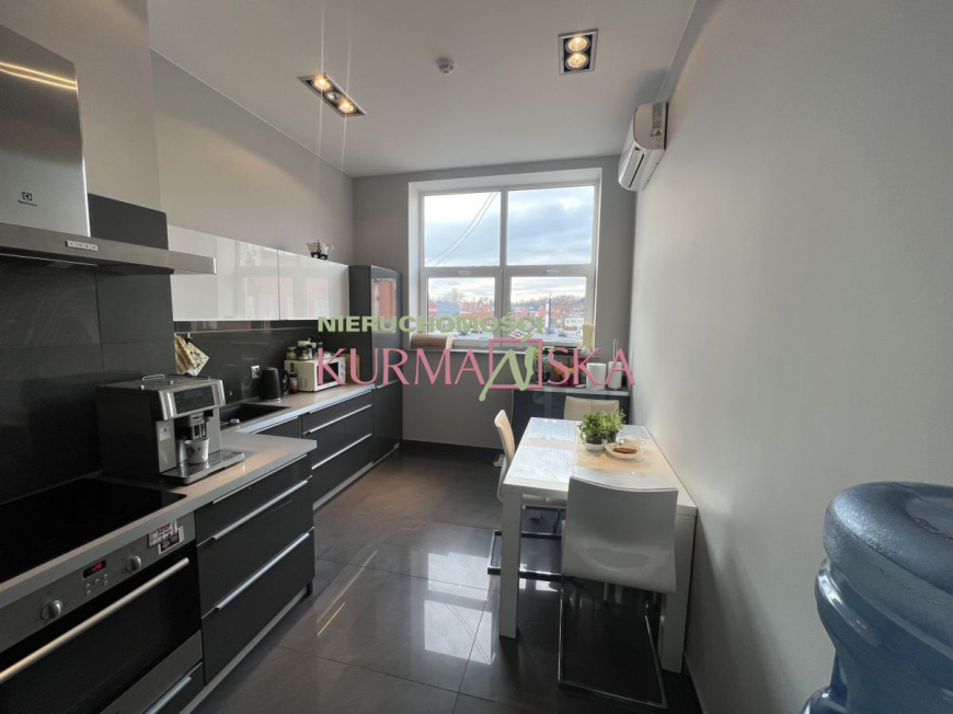 Lokal biurowy Zefam Park