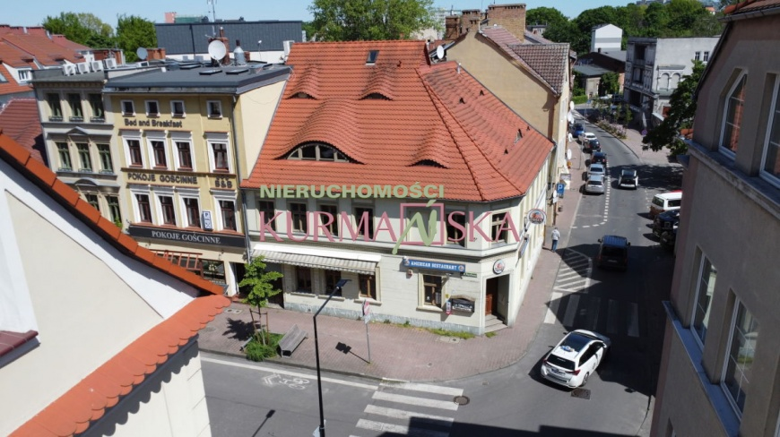 Budynek - restauracja w centrum