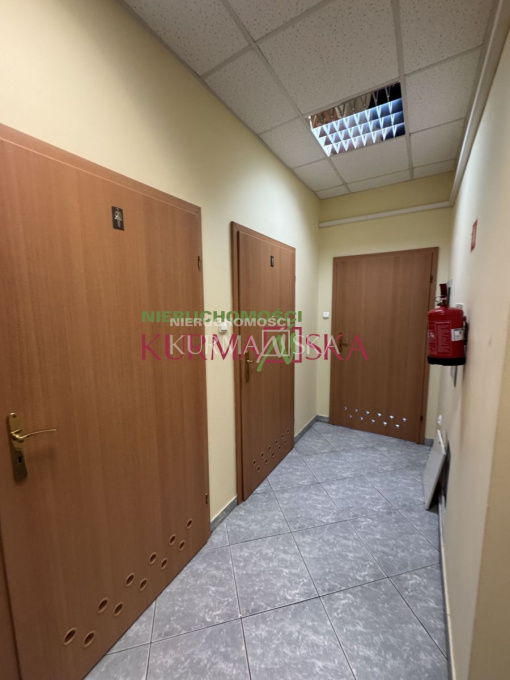 Budynek biurowo - usługowy oraz hala magazynowa