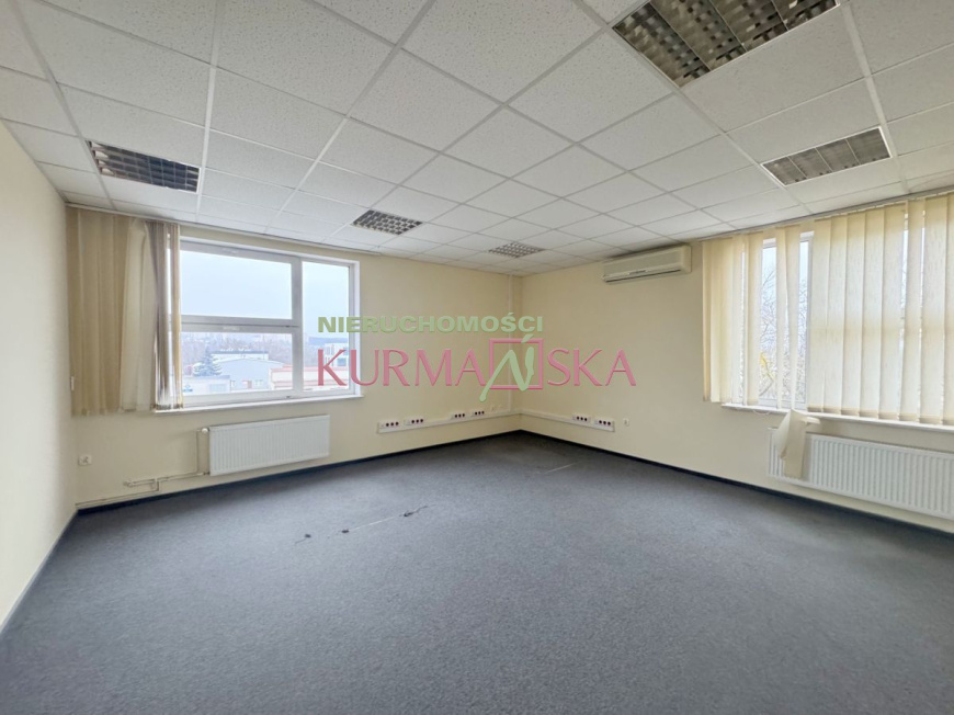 Budynek biurowo - usługowy oraz hala magazynowa