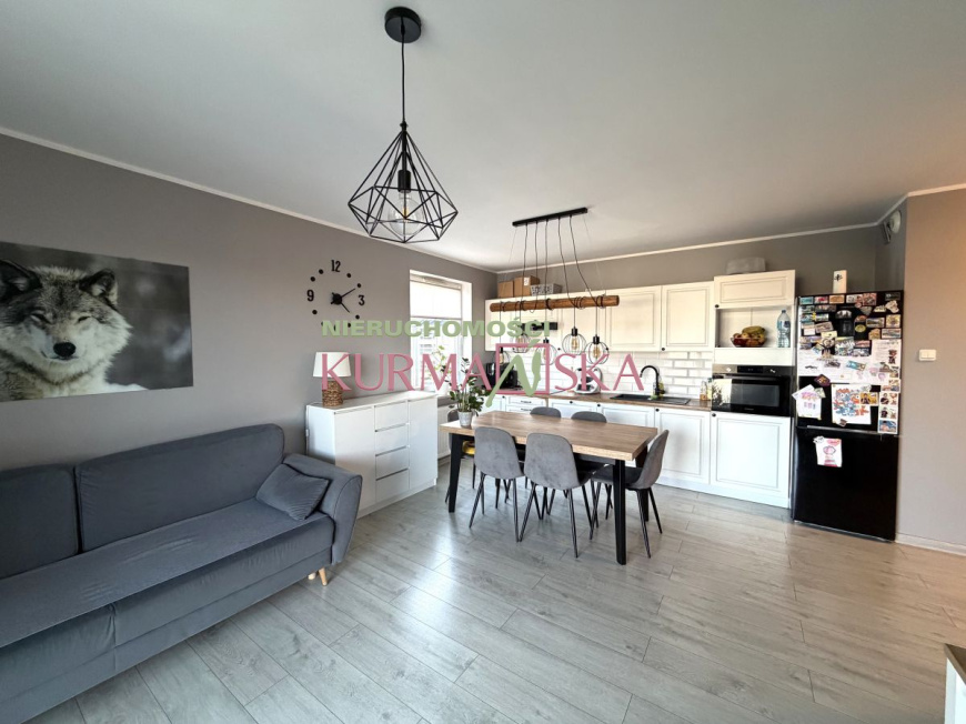 Trzypokojowe mieszkanie na sprzedaż