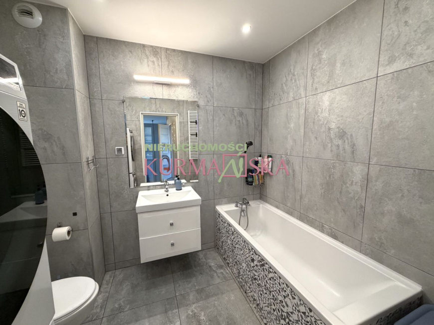 Trzypokojowe mieszkanie na sprzedaż