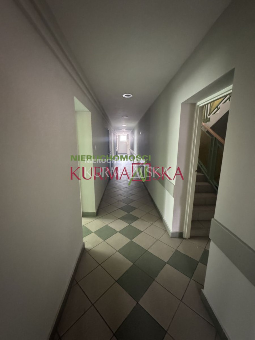 Budynek biurowo - usługowy