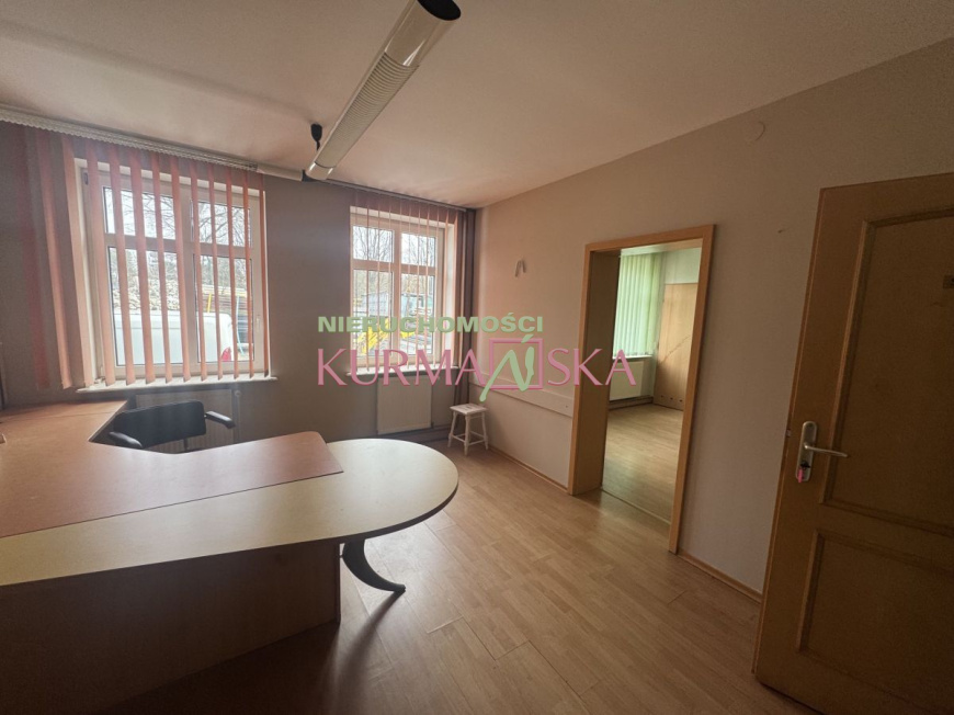 Budynek biurowo - usługowy