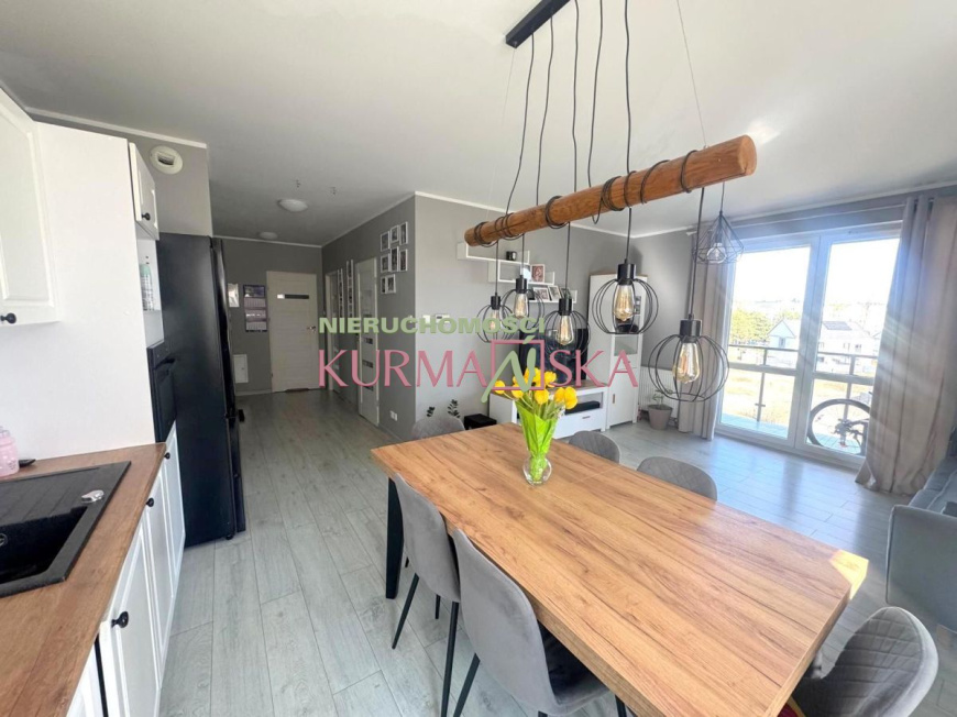 Trzypokojowe mieszkanie na sprzedaż