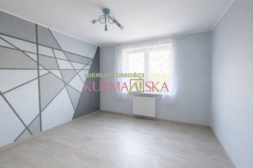 Trzypokojowe mieszkanie na sprzedaż