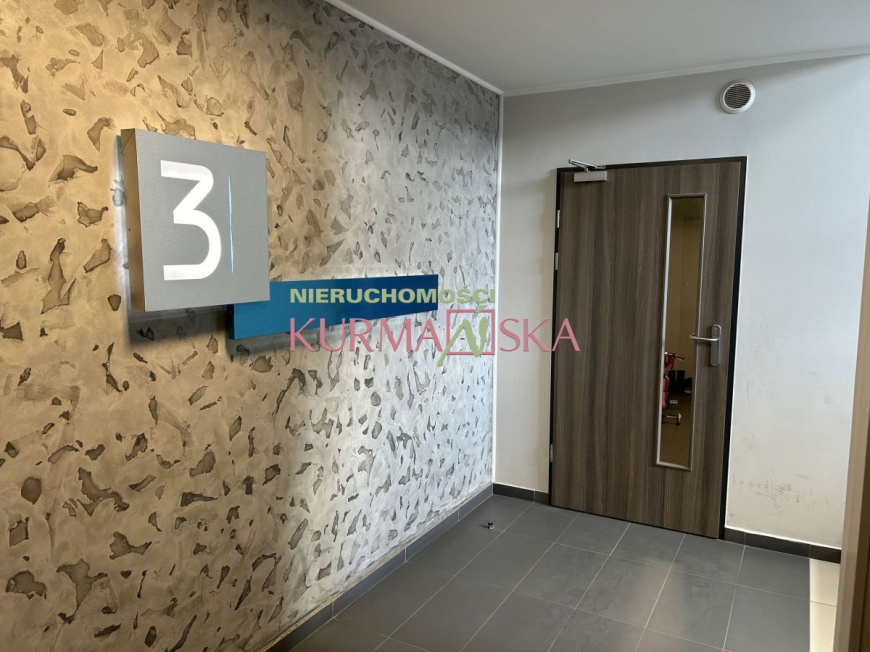 Trzypokojowe mieszkanie na sprzedaż