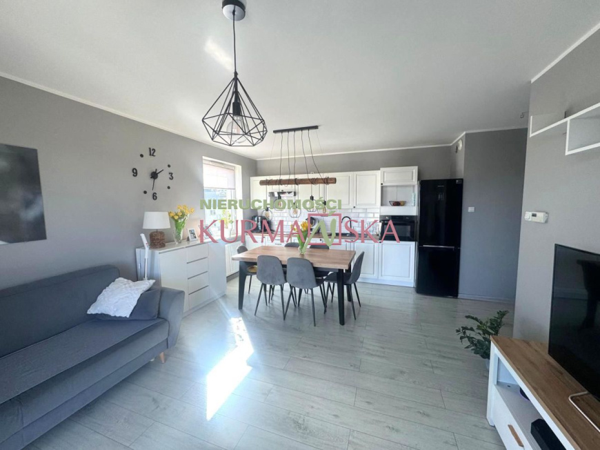 Trzypokojowe mieszkanie na sprzedaż