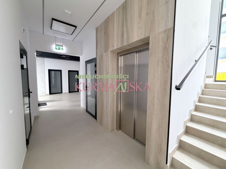 Obiekt usługowy-klinika