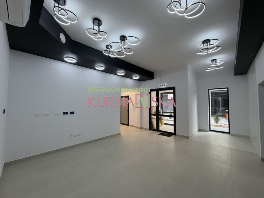 Obiekt usługowy-klinika