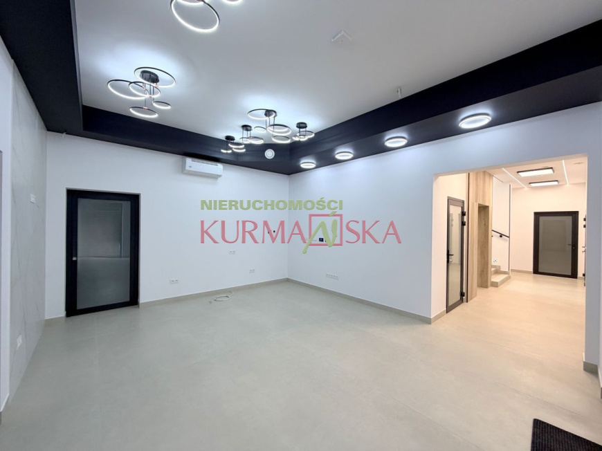 Budynek usługowy w Nowej Soli