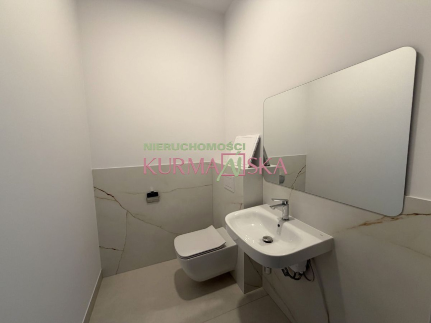 Budynek usługowy w Nowej Soli