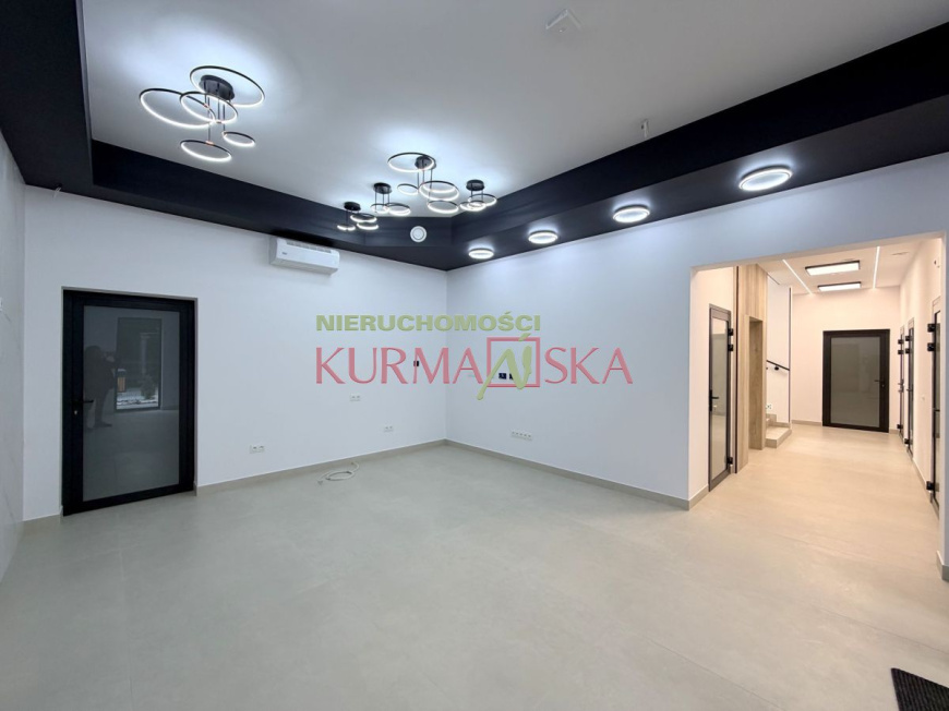 Obiekt usługowy-klinika