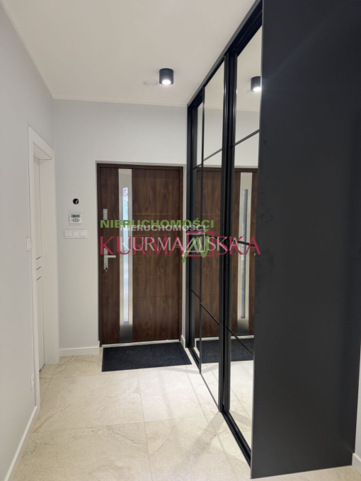 Nowy, parterowy dom w Płotach