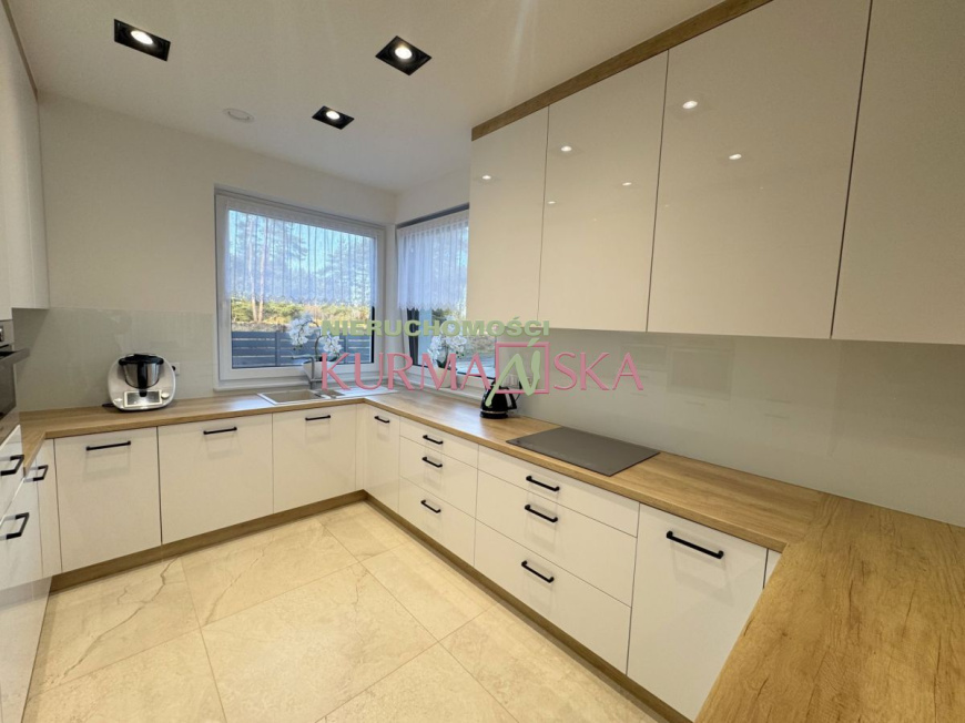 Nowy, parterowy dom w Płotach