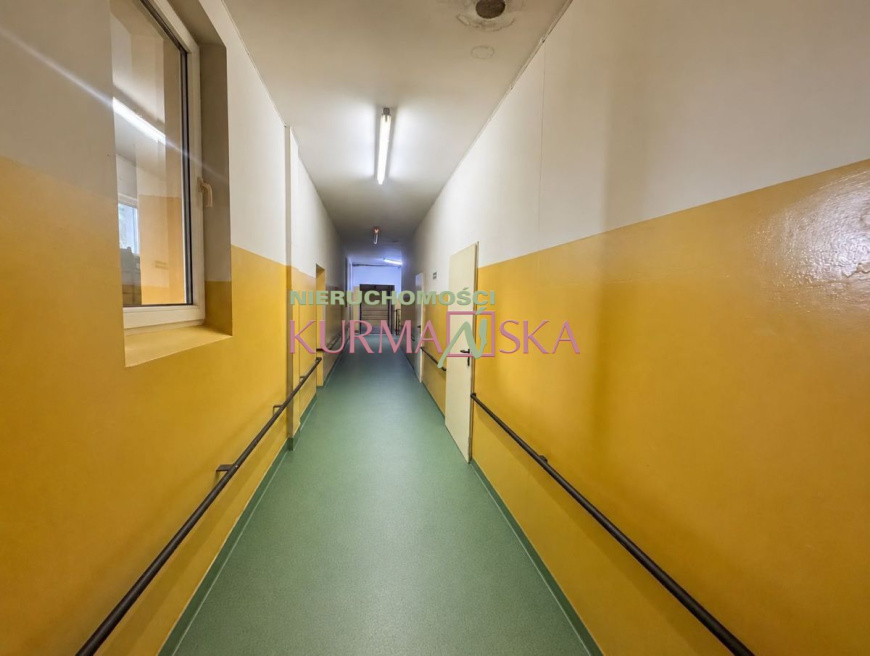 Nieruchomość Z Działającą Piekarnią i Cukiernią